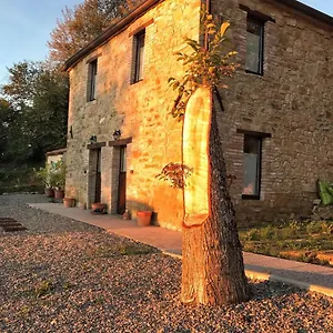 La Tana Del Picchio Farm stay